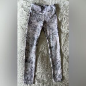 Athleta Girl leggings size 6 gray/purple pattern